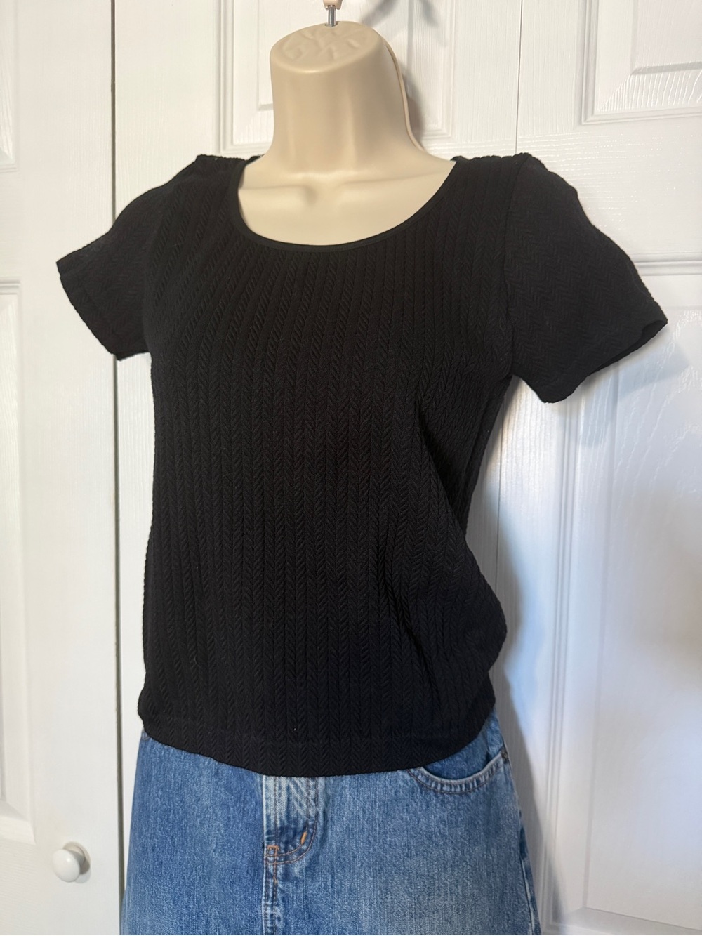 C&C California Seamless Black Textured Ribbed Stretch Top Medium/Large